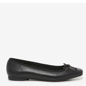 Steve Madden Cela Black Leather Ballet Flat